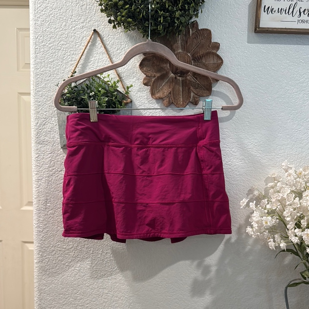 Lululemon skirt size 6